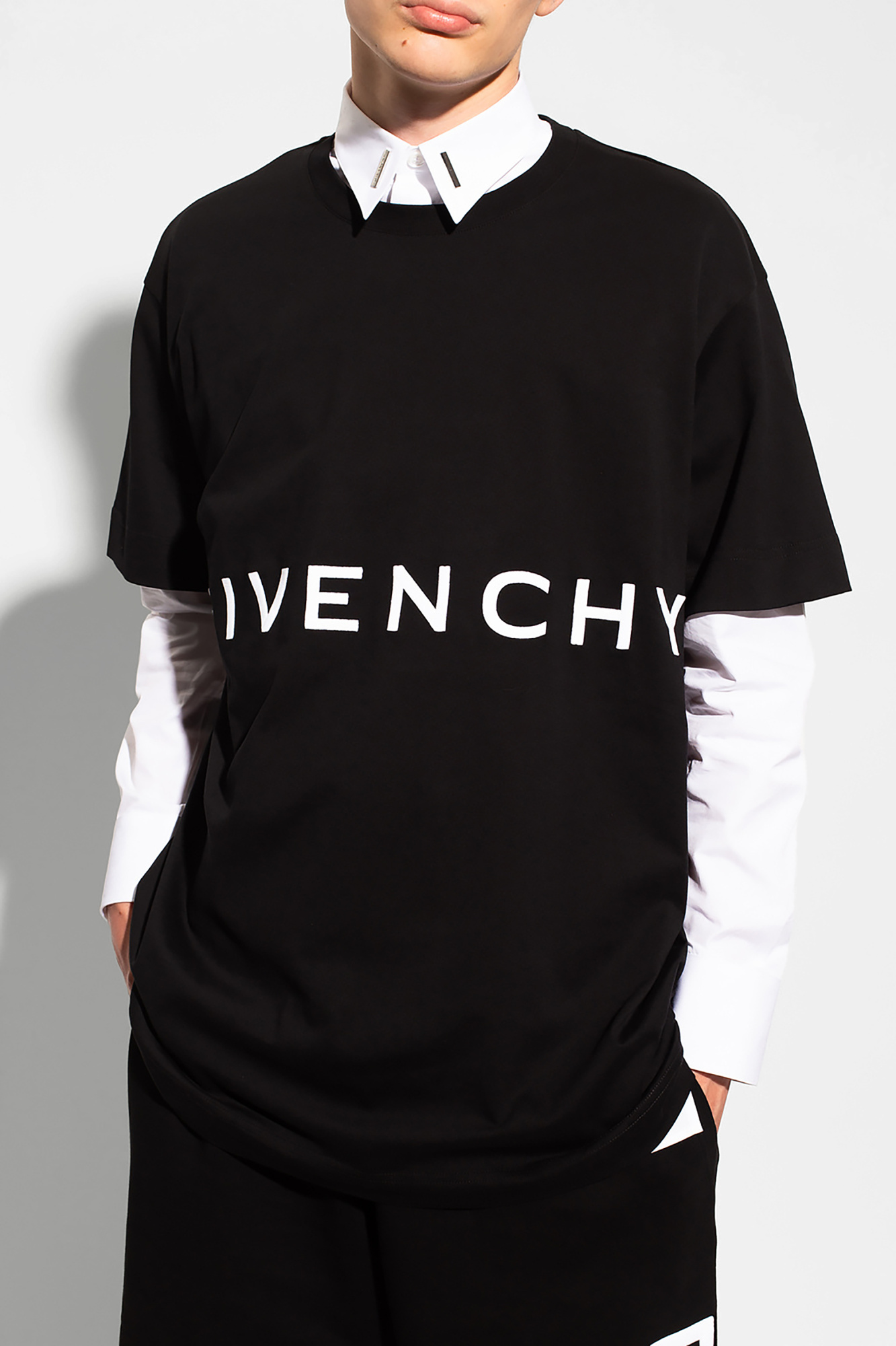 Givenchy logo outlet shirt